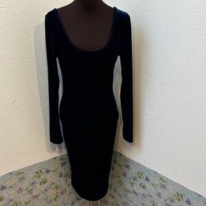 KTOO USA long sleeve blue velvet body con midi dress. Size M.